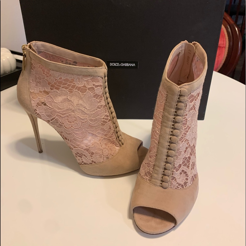 Dolce & Gabbana pink lace heels